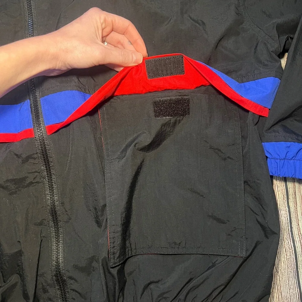 VTG Tri Mountain Killians Red Embroidered Black Nylon Jacket Mens XL Windbreaker